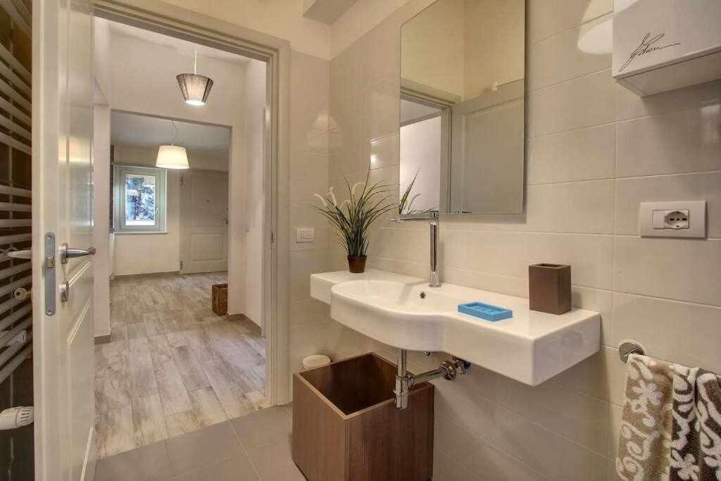 Faenza Elegant Apartment Florencia Exterior foto