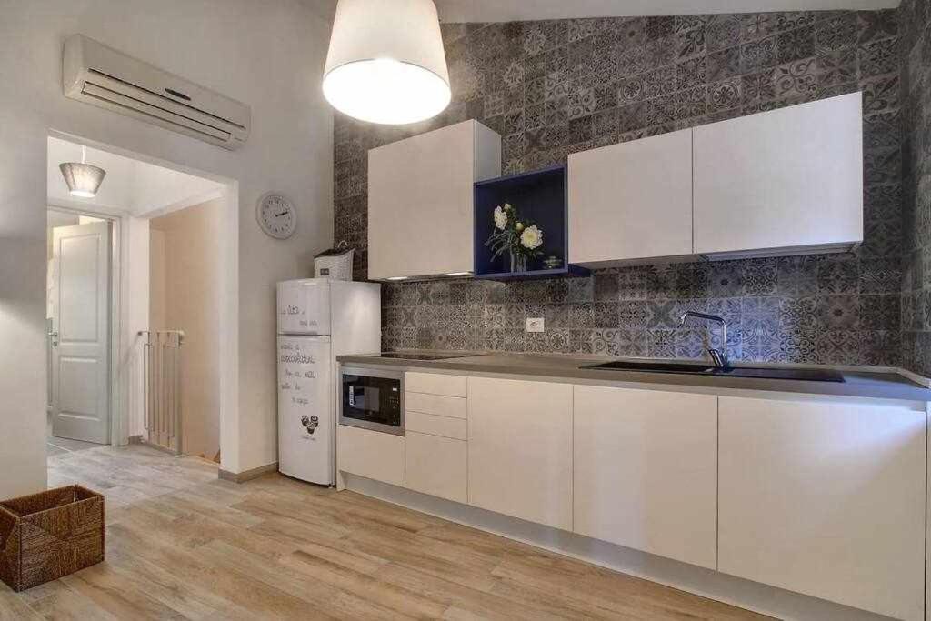 Faenza Elegant Apartment Florencia Exterior foto